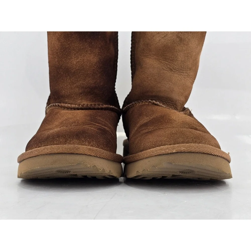 UGG Classic Short Boots Kids Size 12 Chestnut Suede Shearling 1017703K -Good
